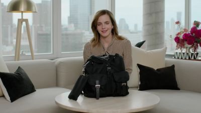 EmmaWatsonFan-dot-nl-2023Vouge-InsideEmmasPradaBackpack0007.jpg