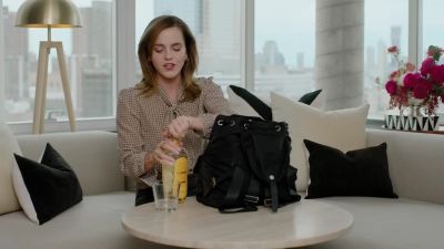 EmmaWatsonFan-dot-nl-2023Vouge-InsideEmmasPradaBackpack0019.jpg