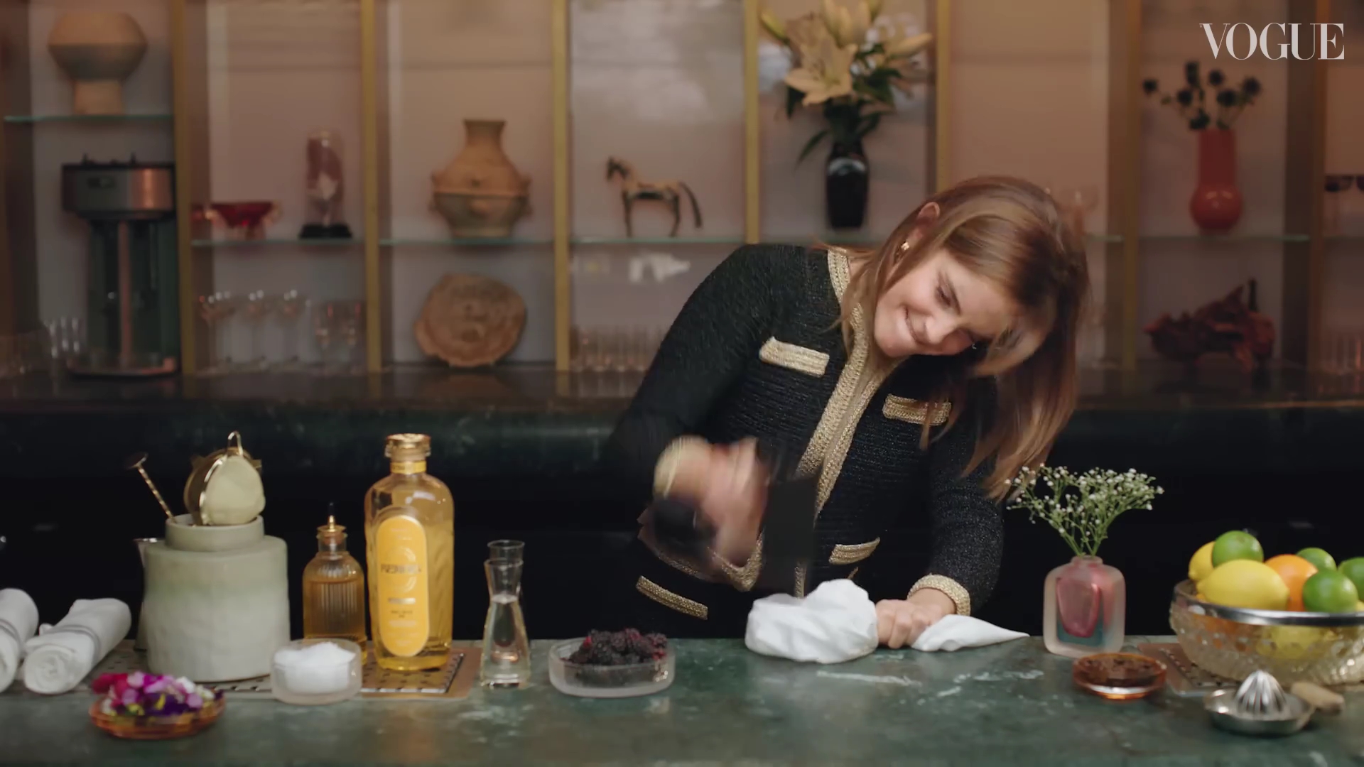 EmmaWatsonFan-dot-nl-2023VougeUK-MakingCocktails0160.jpg EmmaWatsonFan-dot-nl-2023VougeUK-MakingCocktails0160.jpg