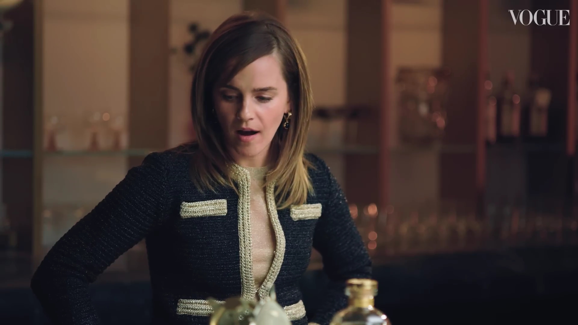 EmmaWatsonFan-dot-nl-2023VougeUK-MakingCocktails0215.jpg