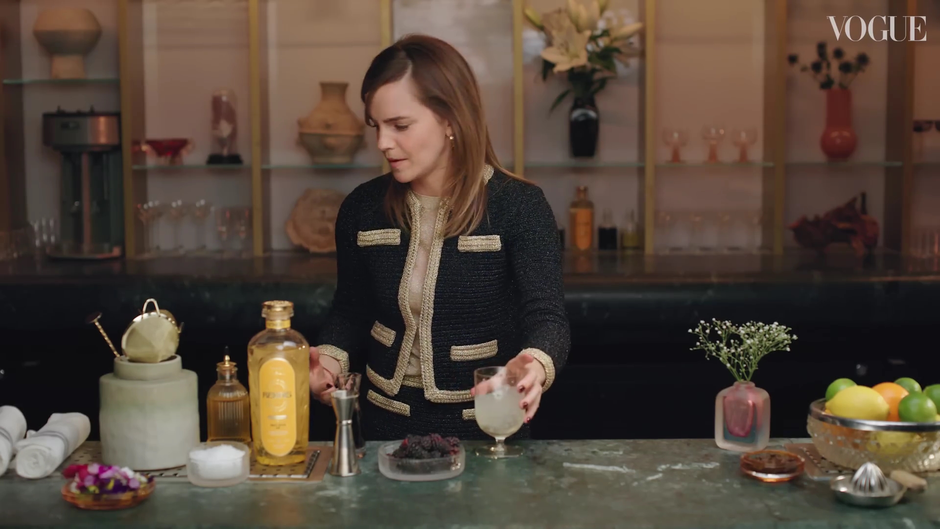 EmmaWatsonFan-dot-nl-2023VougeUK-MakingCocktails0219.jpg