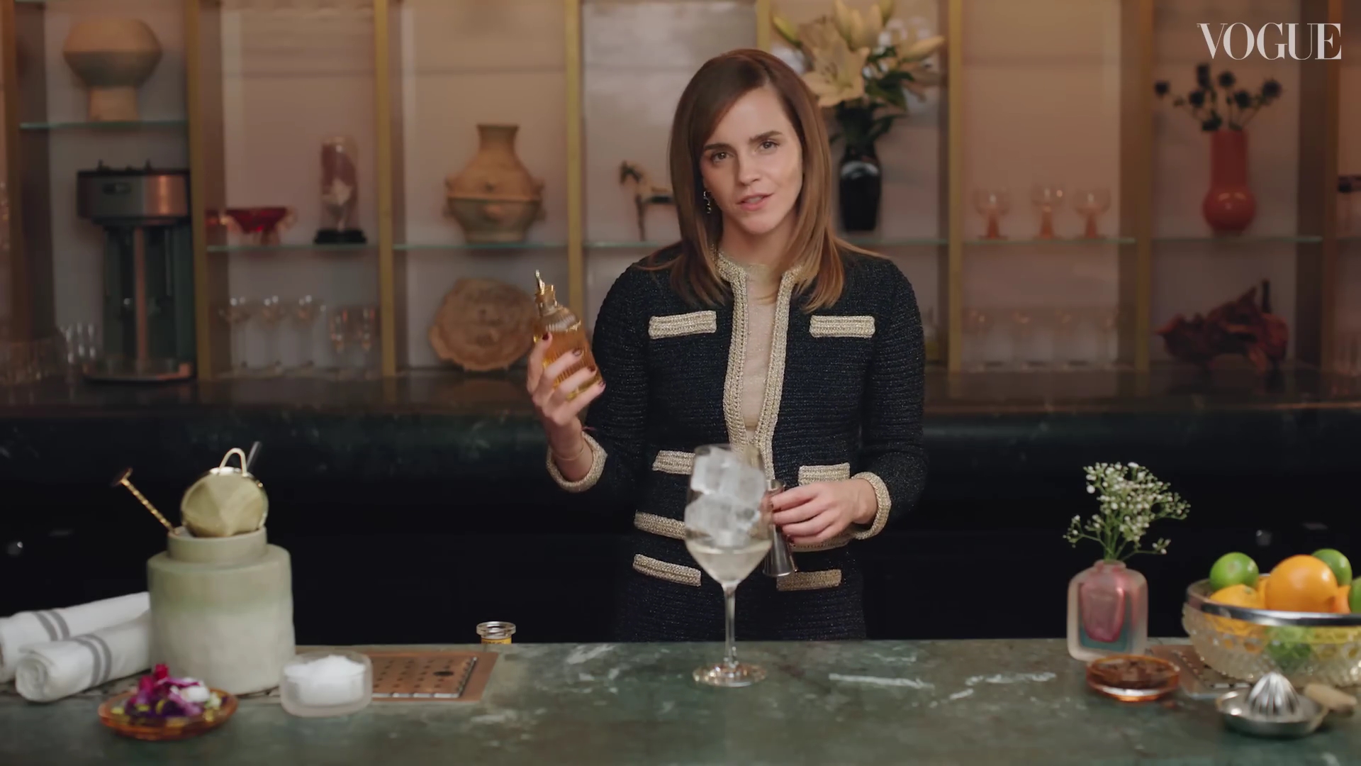 EmmaWatsonFan-dot-nl-2023VougeUK-MakingCocktails0562.jpg