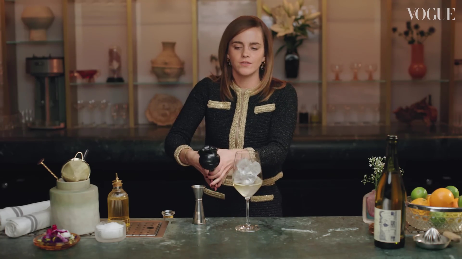 EmmaWatsonFan-dot-nl-2023VougeUK-MakingCocktails0576.jpg