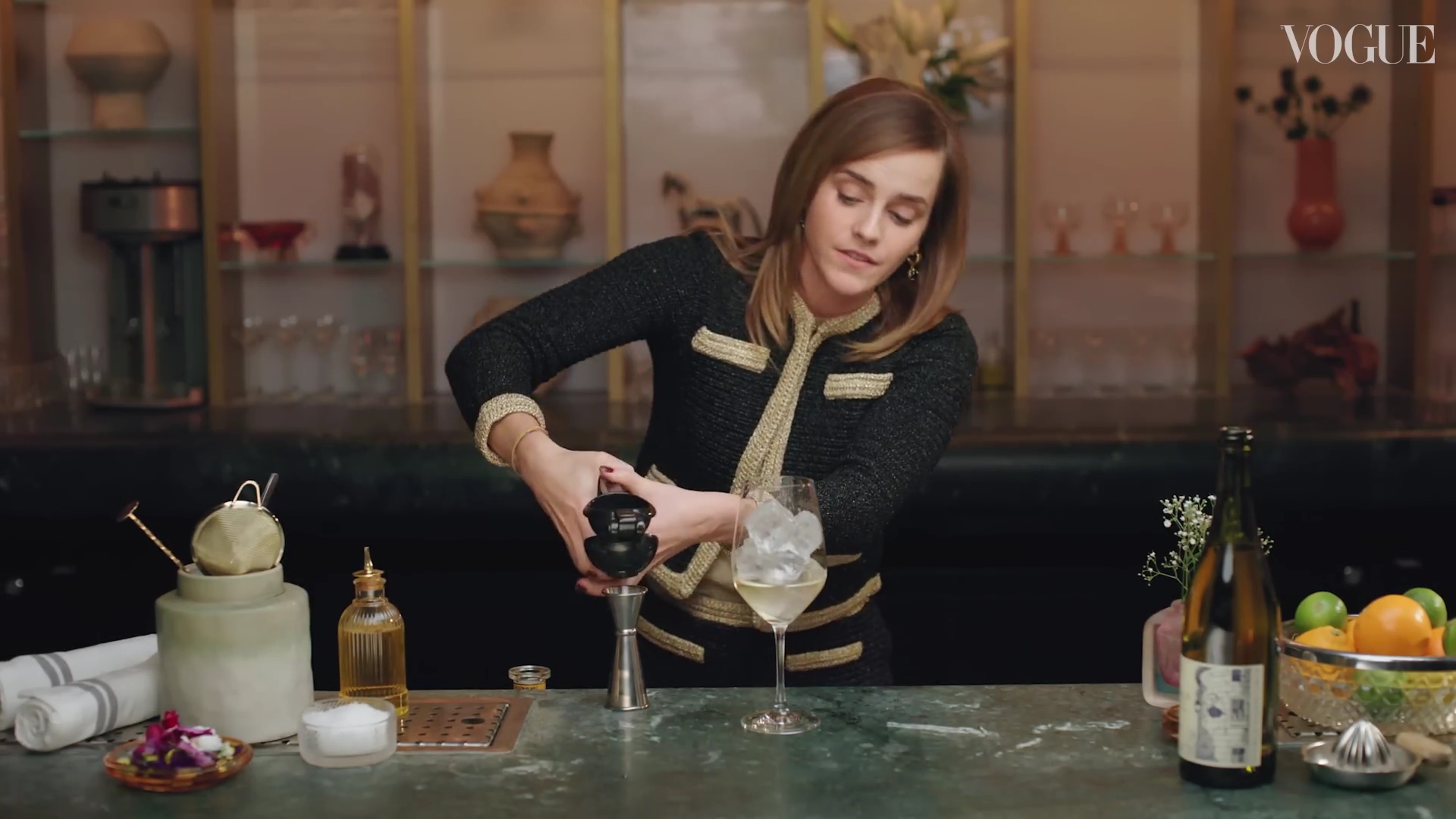 EmmaWatsonFan-dot-nl-2023VougeUK-MakingCocktails0577.jpg
