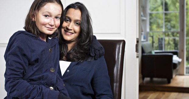 08 december: Please support the inspiring Sohana and EB research: https://www.youtube.com/watch?v=ixwVFGHFbgQ&feature=youtu.be … #EBtonguetwister @SohanaResearchF  http://www.theguardian.com/lifeandstyle/2014/nov/22/our-fight-to-save-sohana-research-fund?CMP=fb_gu …
