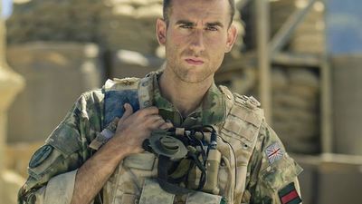 06 maart: He looks very serious here but is hilarious in #Bluestone42. Watch @Mattdavelewis on @BBCthree Monday@10pm. So Good!! 
