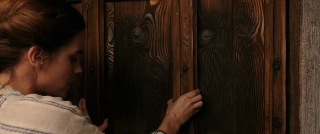 EmmaWatsonFan-dot-NL_BeautyAndtheBeast0770.jpg EmmaWatsonFan-dot-NL_BeautyAndtheBeast0770.jpg