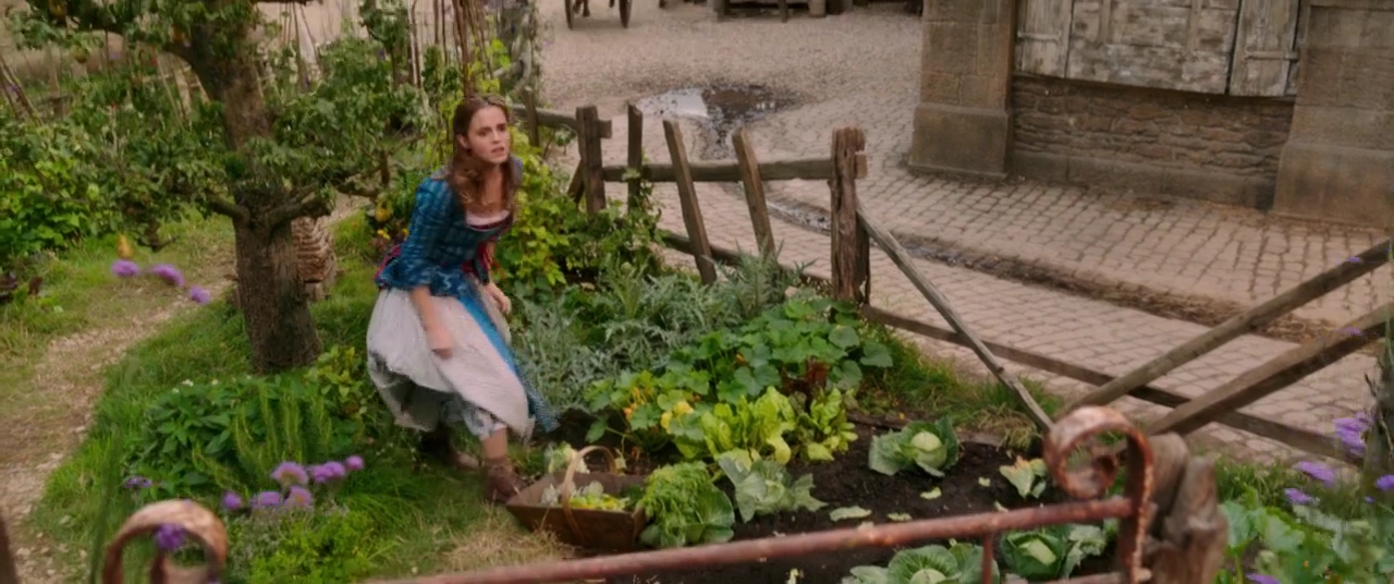 EmmaWatsonFan-dot-NL_BeautyAndtheBeast1268.jpg EmmaWatsonFan-dot-NL_BeautyAndtheBeast1268.jpg