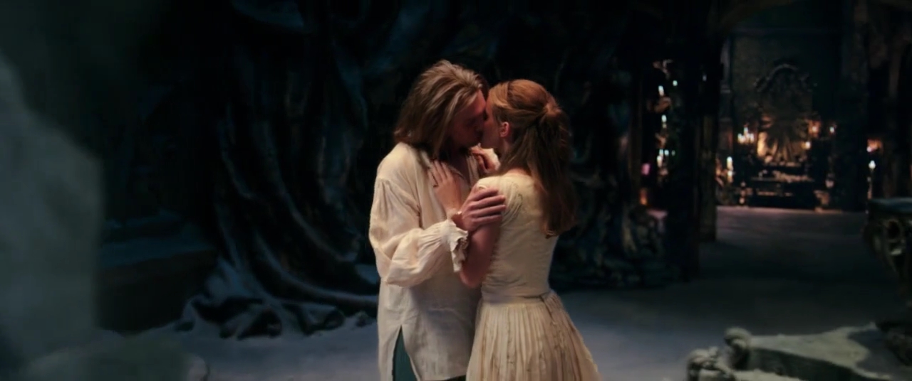 EmmaWatsonFan-dot-NL_BeautyAndtheBeast6370.jpg