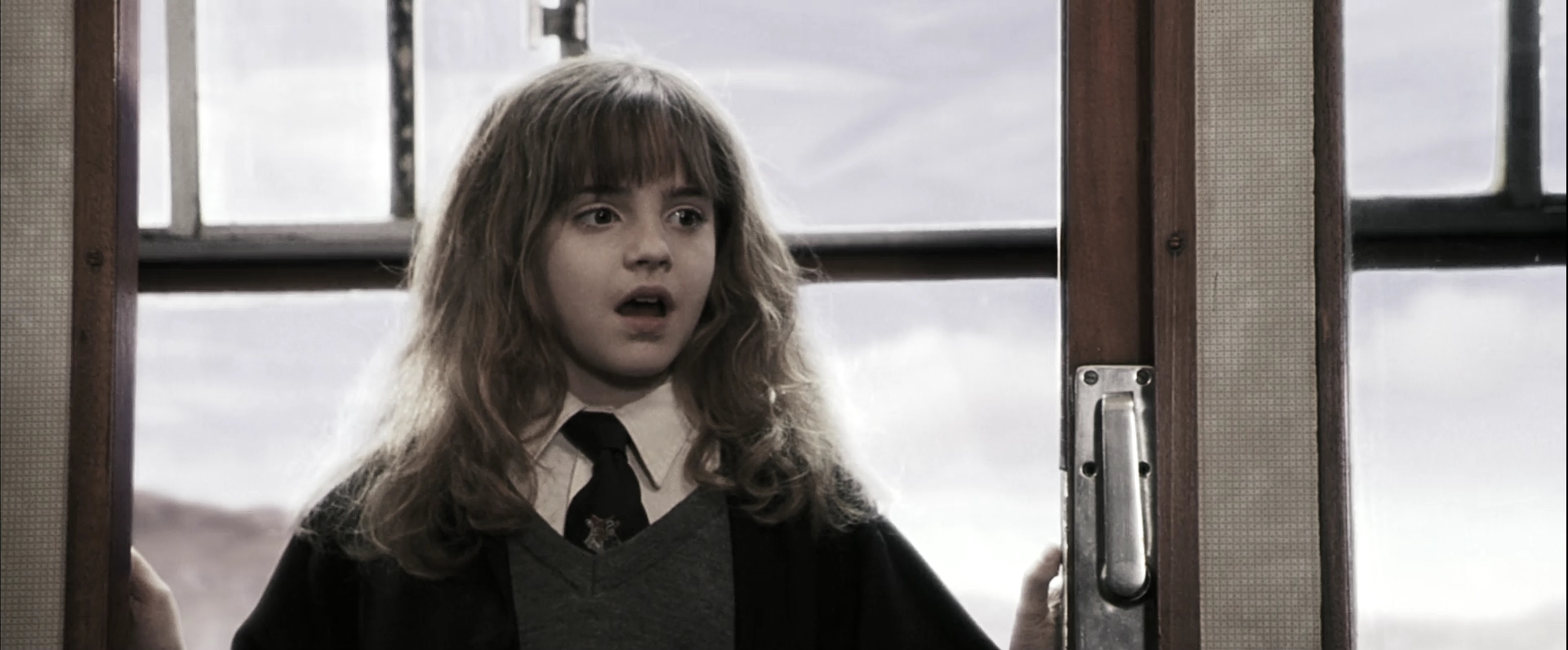 EmmaWatsonFan-dot-nl_HarryPotterandthePhilosophersStone0062.jpg