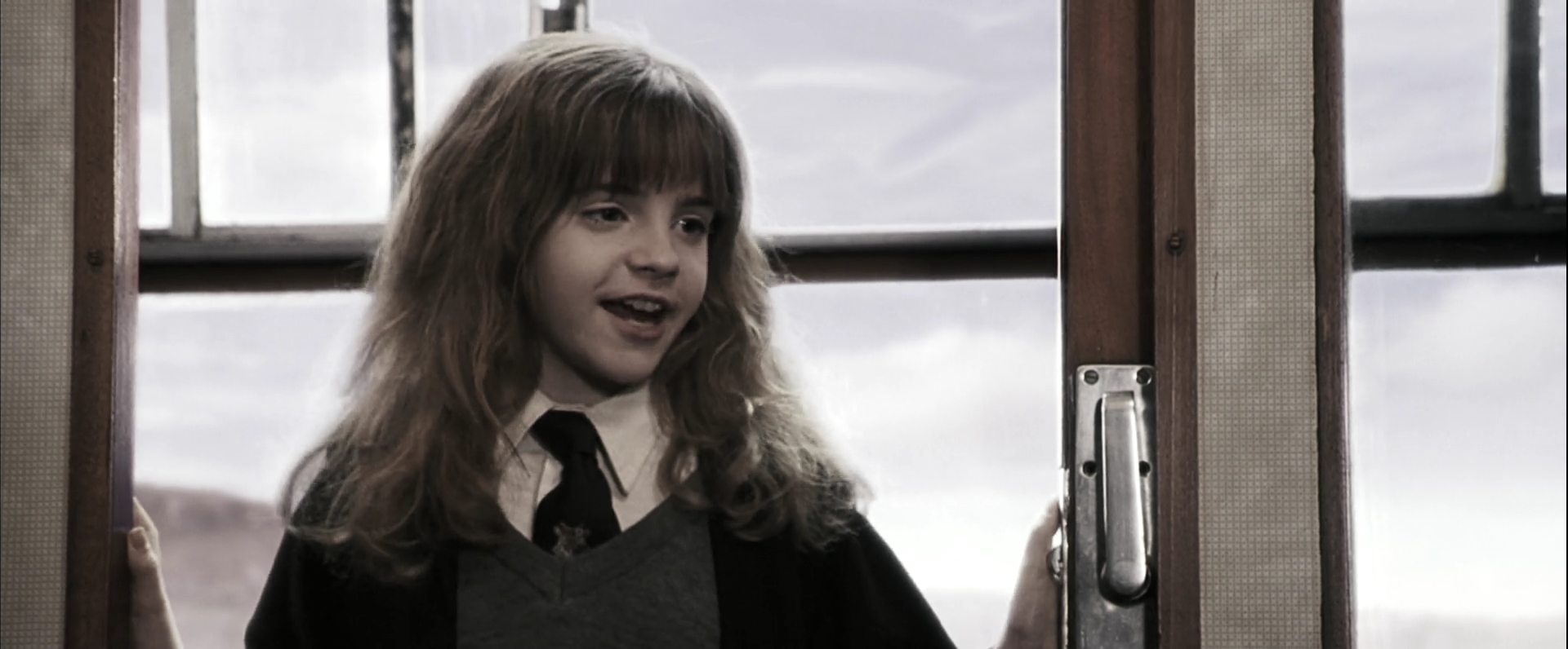 EmmaWatsonFan-dot-nl_HarryPotterandthePhilosophersStone0064.jpg