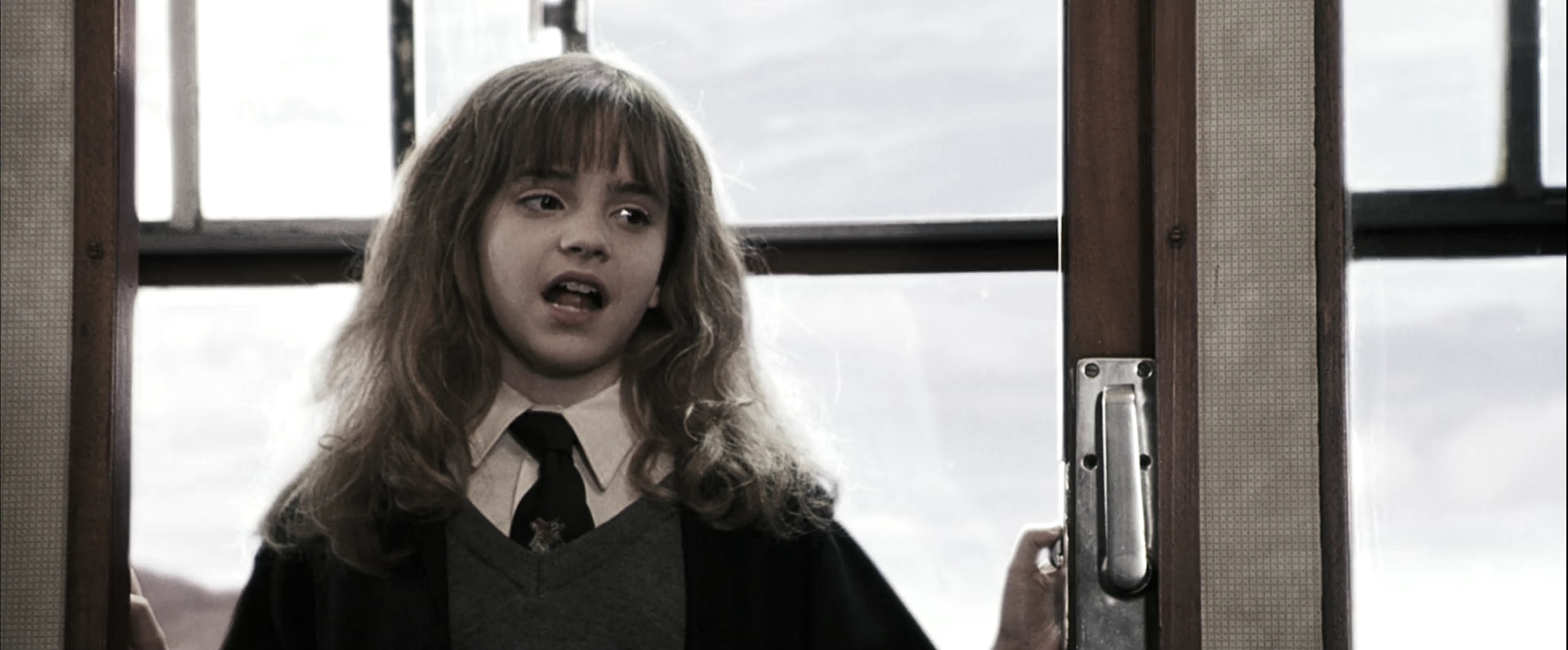 EmmaWatsonFan-dot-nl_HarryPotterandthePhilosophersStone0086.jpg