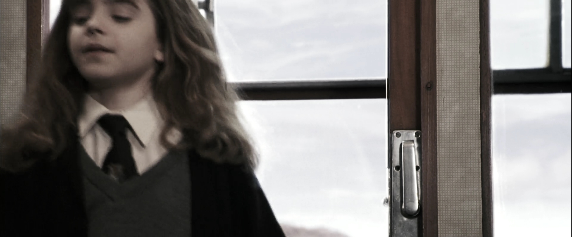 EmmaWatsonFan-dot-nl_HarryPotterandthePhilosophersStone0090.jpg