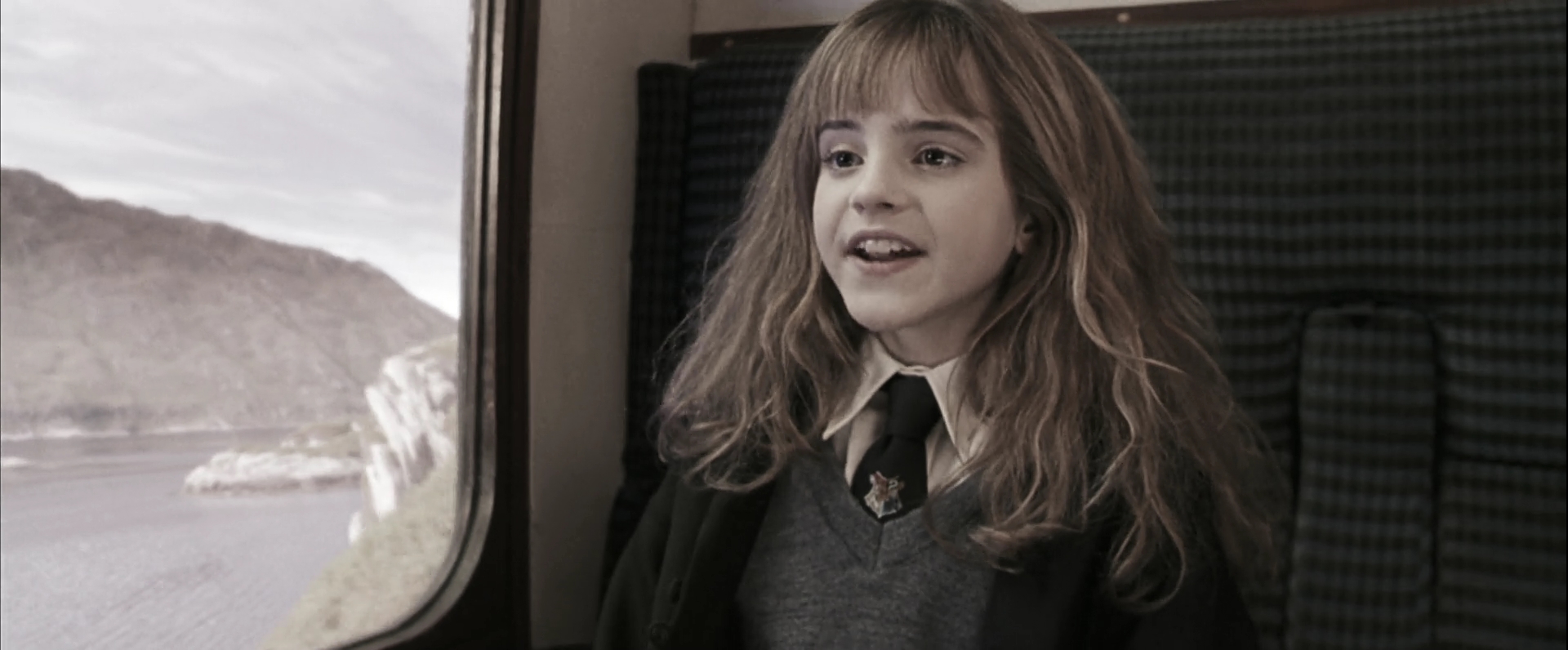 EmmaWatsonFan-dot-nl_HarryPotterandthePhilosophersStone0093.jpg