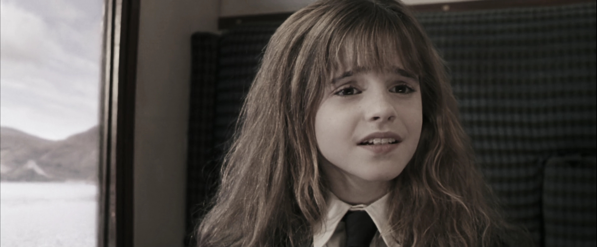 EmmaWatsonFan-dot-nl_HarryPotterandthePhilosophersStone0110.jpg