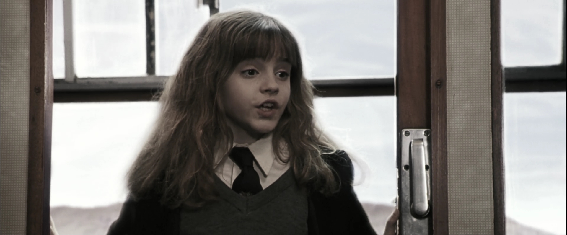 EmmaWatsonFan-dot-nl_HarryPotterandthePhilosophersStone0124.jpg