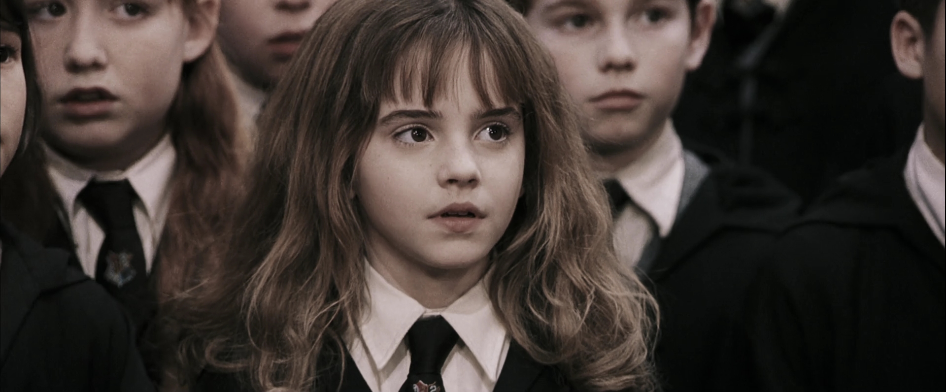 EmmaWatsonFan-dot-nl_HarryPotterandthePhilosophersStone0439.jpg