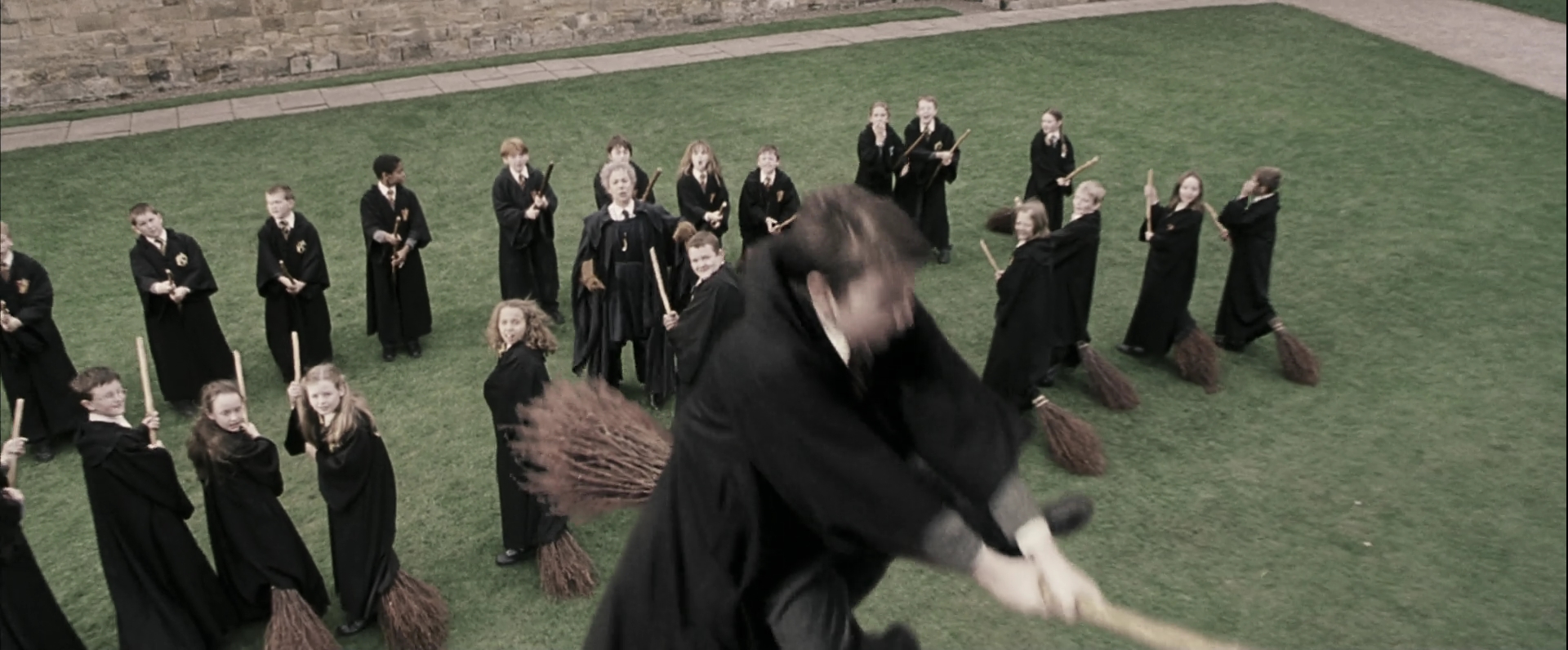 EmmaWatsonFan-dot-nl_HarryPotterandthePhilosophersStone1306.jpg