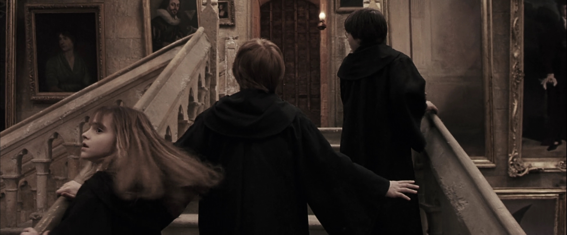 EmmaWatsonFan-dot-nl_HarryPotterandthePhilosophersStone1579.jpg EmmaWatsonFan-dot-nl_HarryPotterandthePhilosophersStone1579.jpg