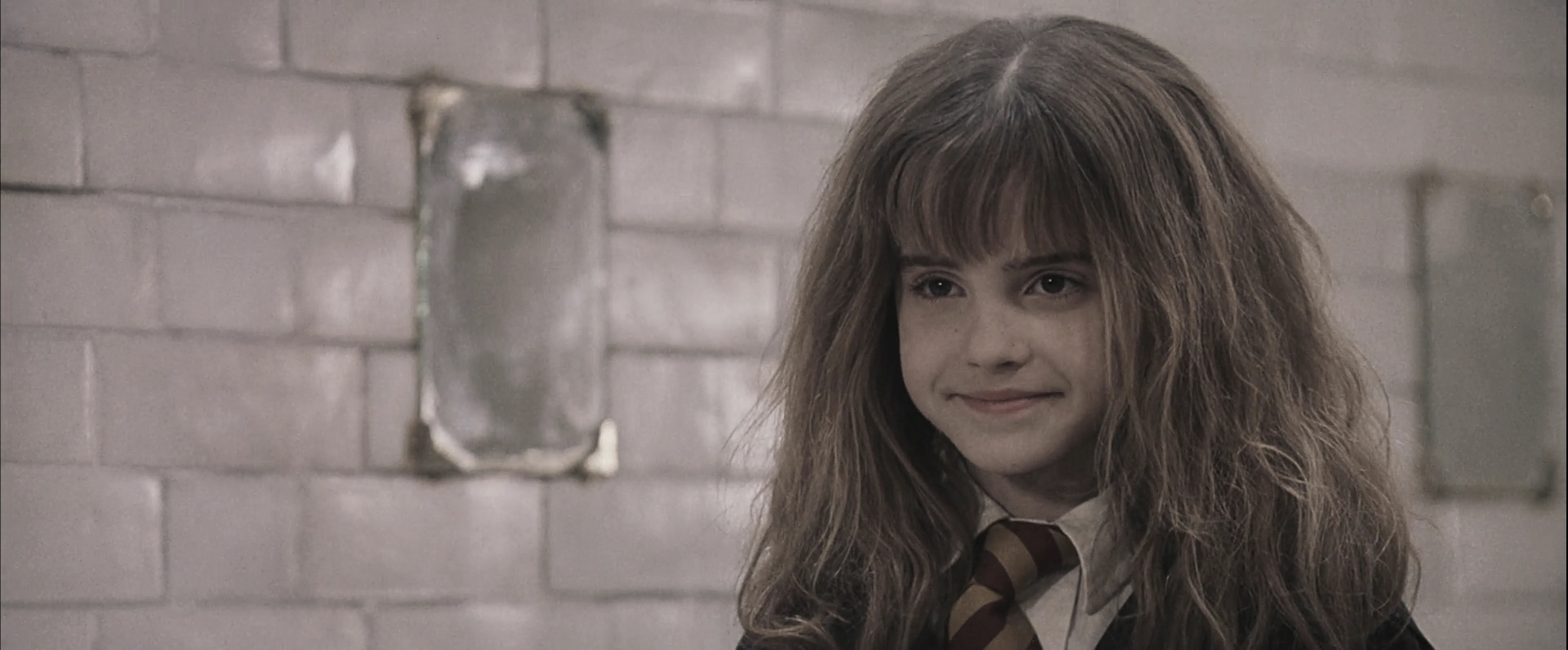 EmmaWatsonFan-dot-nl_HarryPotterandthePhilosophersStone2288.jpg EmmaWatsonFan-dot-nl_HarryPotterandthePhilosophersStone2288.jpg