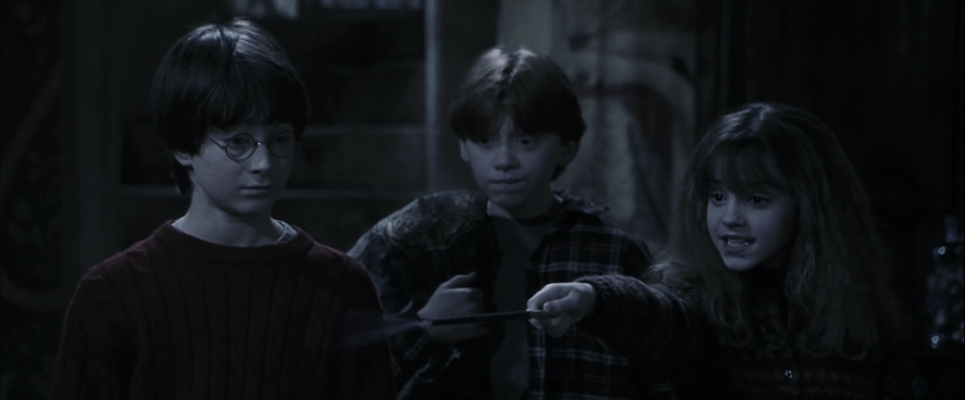 EmmaWatsonFan-dot-nl_HarryPotterandthePhilosophersStone4821.jpg EmmaWatsonFan-dot-nl_HarryPotterandthePhilosophersStone4821.jpg