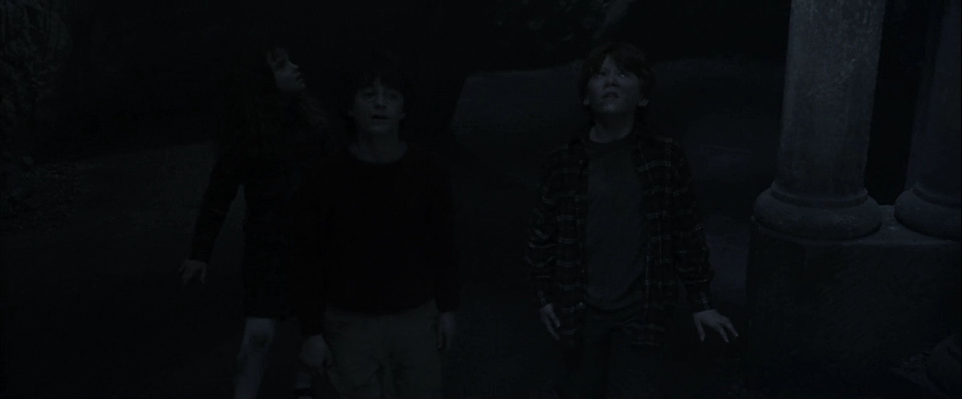 EmmaWatsonFan-dot-nl_HarryPotterandthePhilosophersStone5082.jpg EmmaWatsonFan-dot-nl_HarryPotterandthePhilosophersStone5082.jpg