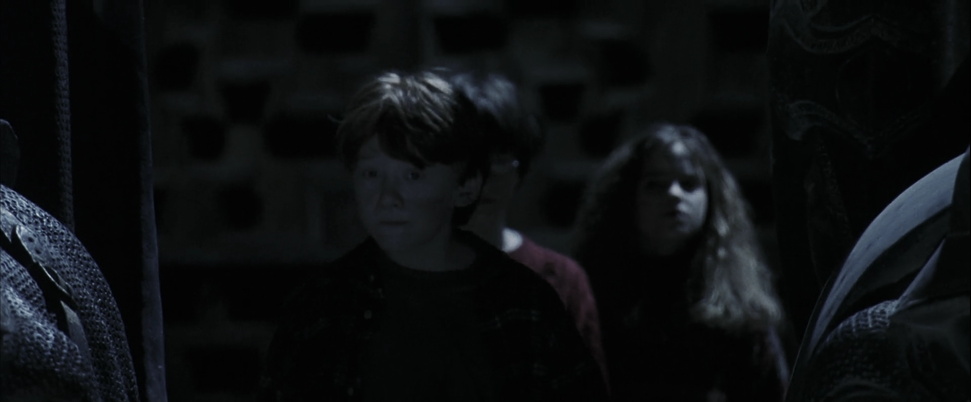 EmmaWatsonFan-dot-nl_HarryPotterandthePhilosophersStone5230.jpg EmmaWatsonFan-dot-nl_HarryPotterandthePhilosophersStone5230.jpg