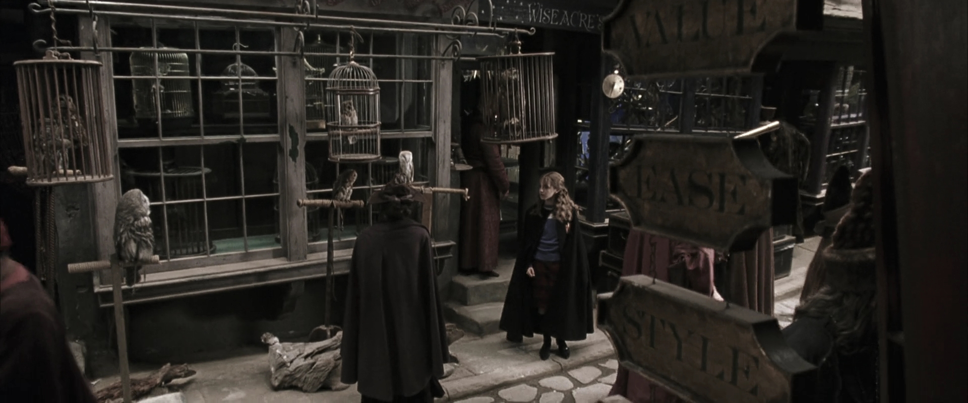 EmmaWatsonFan-dot-nl_HarryPotterandtheChamberOfSecrets0014.jpg