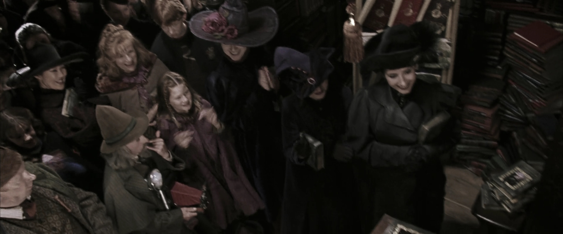 EmmaWatsonFan-dot-nl_HarryPotterandtheChamberOfSecrets0107.jpg