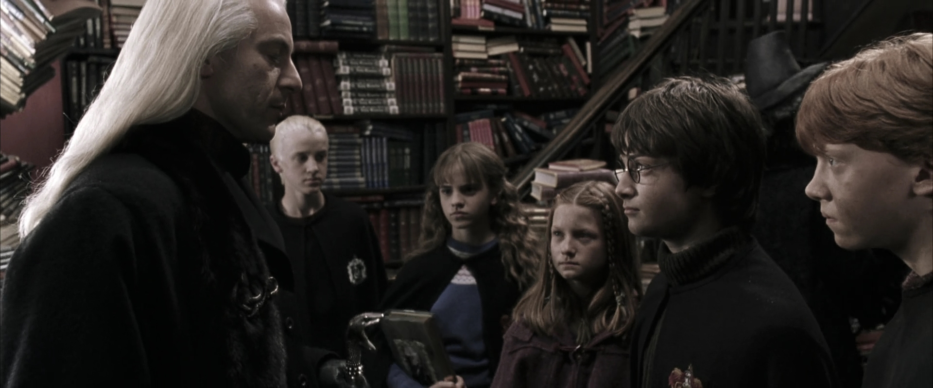 EmmaWatsonFan-dot-nl_HarryPotterandtheChamberOfSecrets0191.jpg