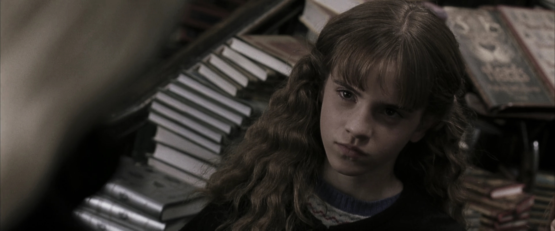 EmmaWatsonFan-dot-nl_HarryPotterandtheChamberOfSecrets0210.jpg