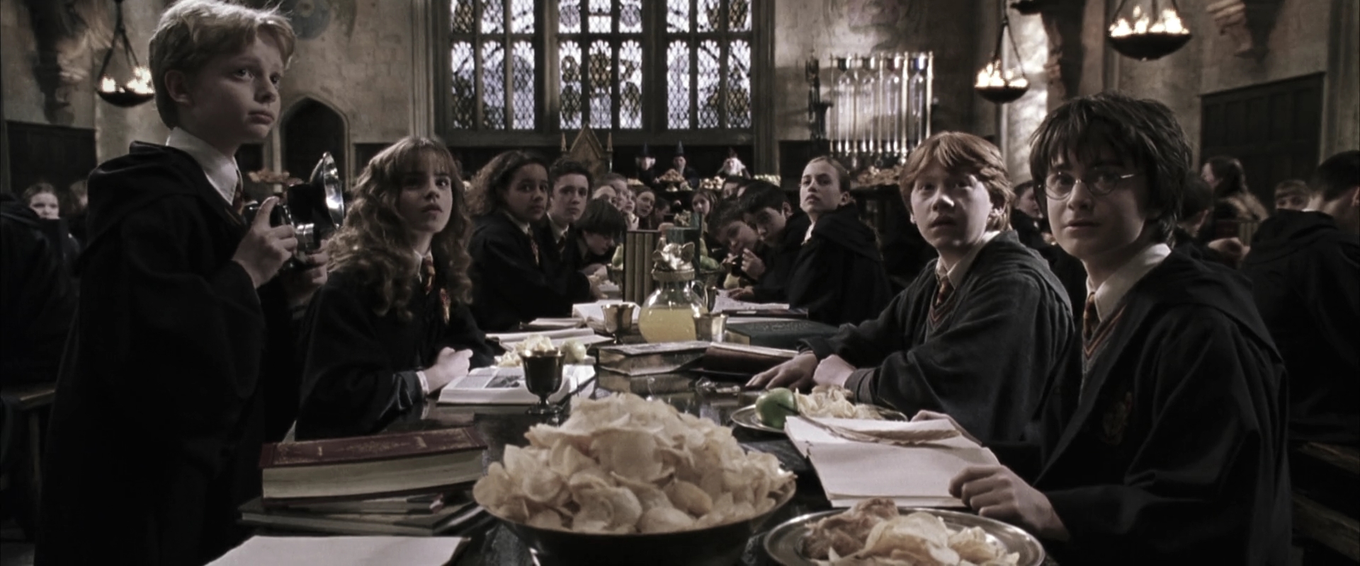 EmmaWatsonFan-dot-nl_HarryPotterandtheChamberOfSecrets0964.jpg EmmaWatsonFan-dot-nl_HarryPotterandtheChamberOfSecrets0964.jpg