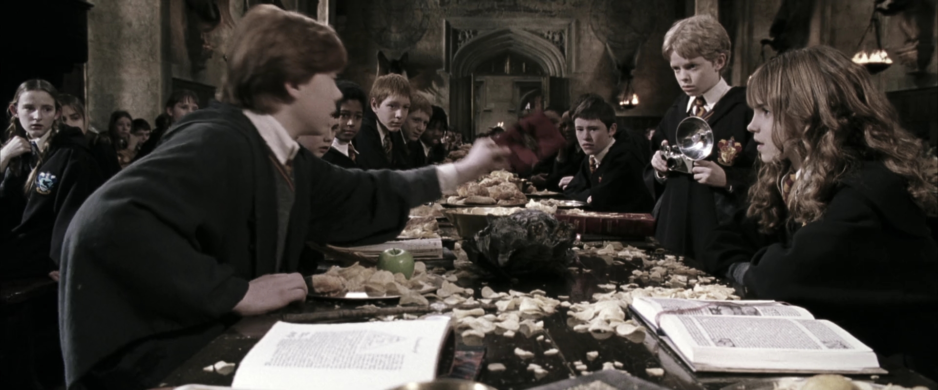 EmmaWatsonFan-dot-nl_HarryPotterandtheChamberOfSecrets0980.jpg