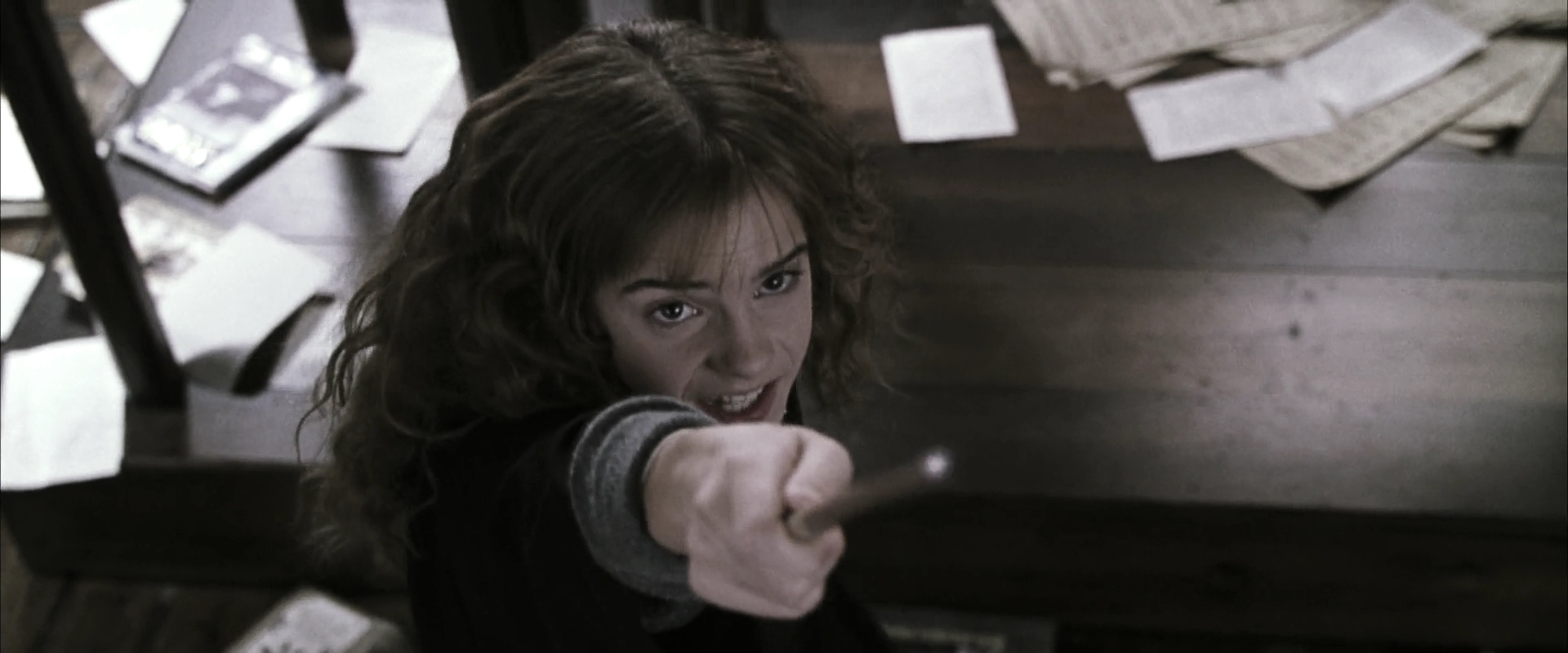EmmaWatsonFan-dot-nl_HarryPotterandtheChamberOfSecrets1195.jpg EmmaWatsonFan-dot-nl_HarryPotterandtheChamberOfSecrets1195.jpg