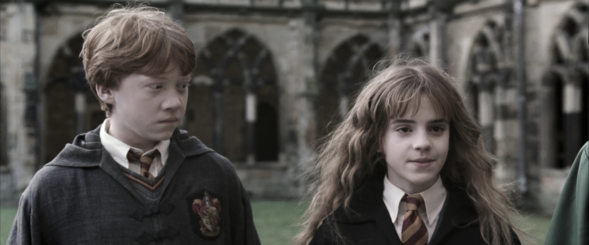 EmmaWatsonFan-dot-nl_HarryPotterandtheChamberOfSecrets1267.jpg EmmaWatsonFan-dot-nl_HarryPotterandtheChamberOfSecrets1267.jpg