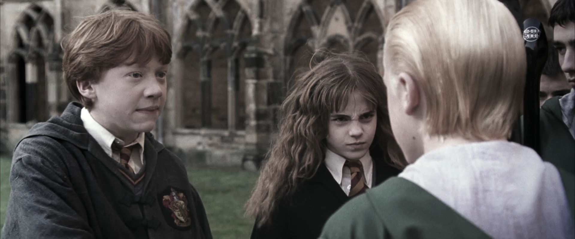 EmmaWatsonFan-dot-nl_HarryPotterandtheChamberOfSecrets1282.jpg