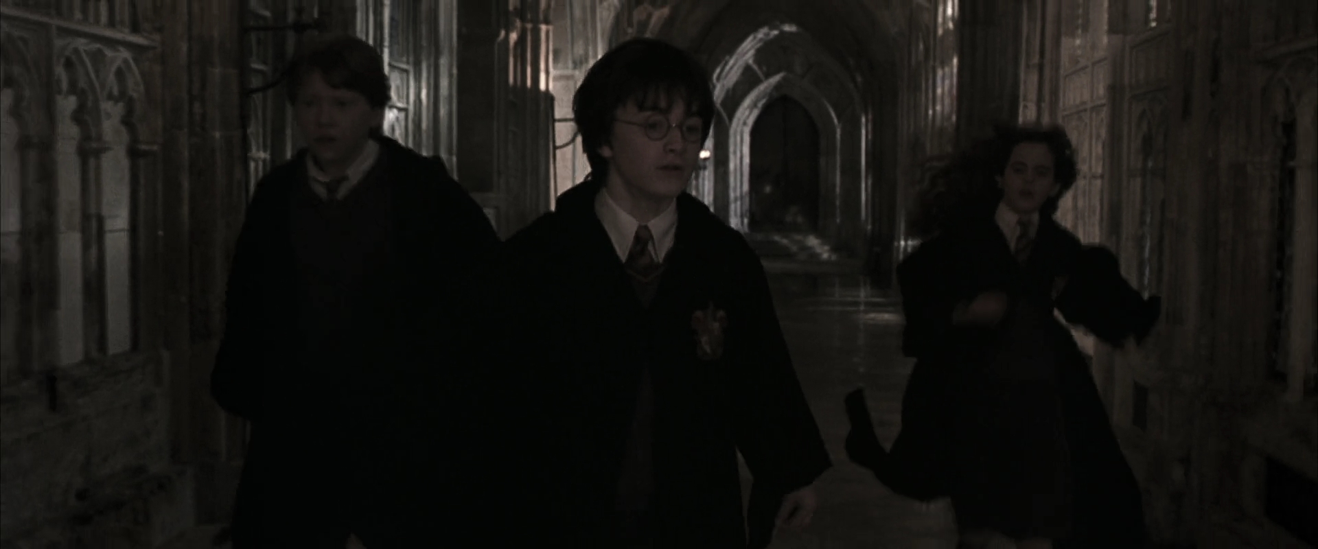 EmmaWatsonFan-dot-nl_HarryPotterandtheChamberOfSecrets1543.jpg EmmaWatsonFan-dot-nl_HarryPotterandtheChamberOfSecrets1543.jpg