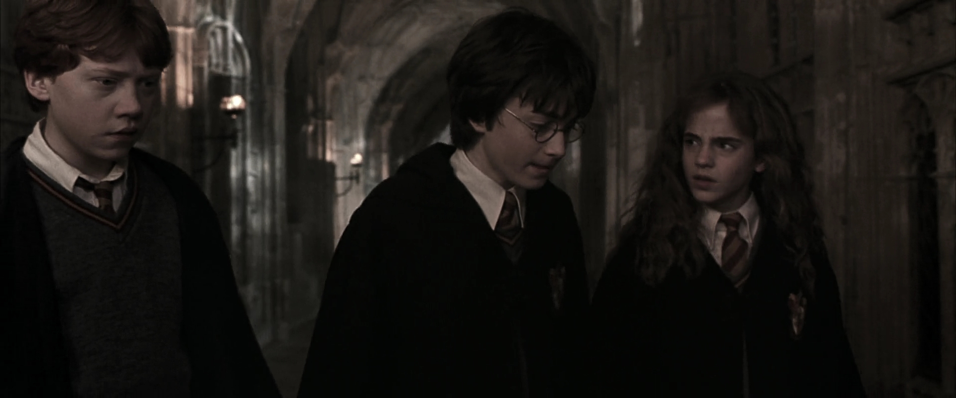 EmmaWatsonFan-dot-nl_HarryPotterandtheChamberOfSecrets1557.jpg EmmaWatsonFan-dot-nl_HarryPotterandtheChamberOfSecrets1557.jpg