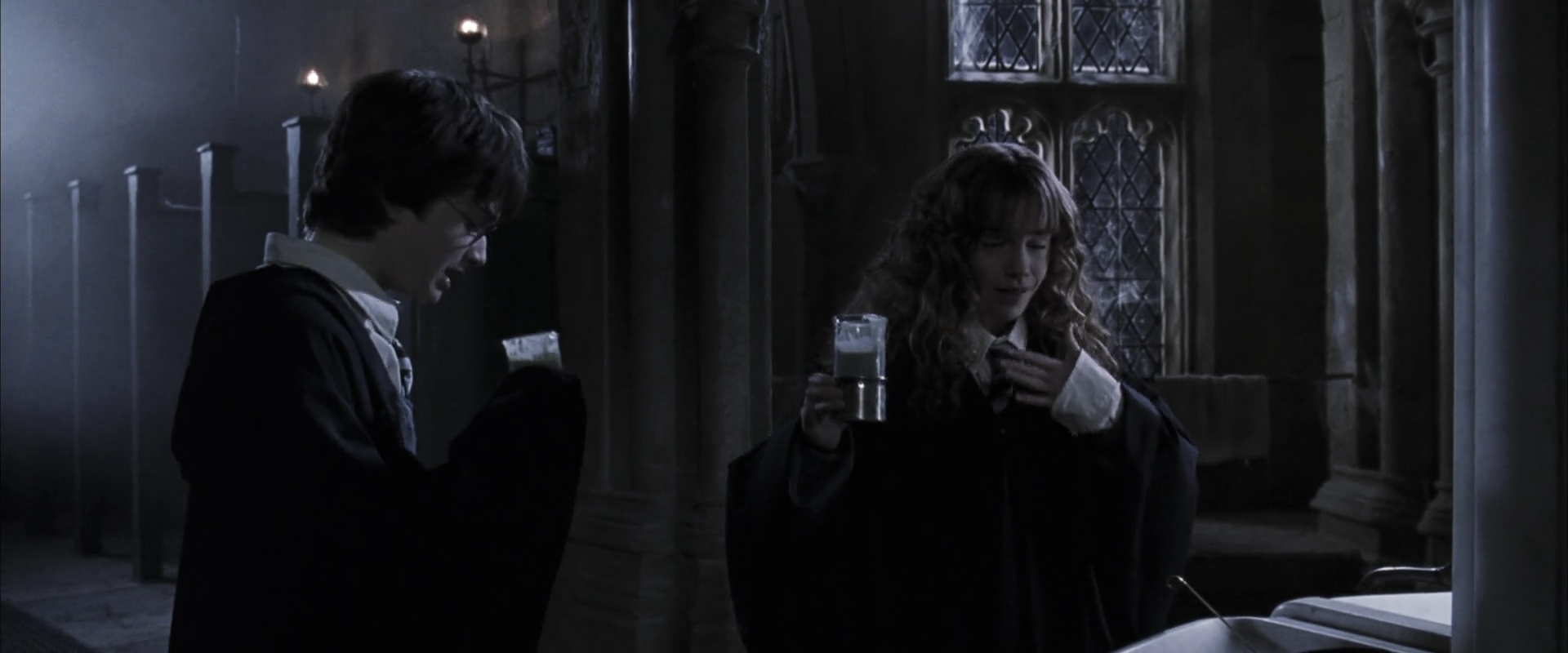 EmmaWatsonFan-dot-nl_HarryPotterandtheChamberOfSecrets3665.jpg