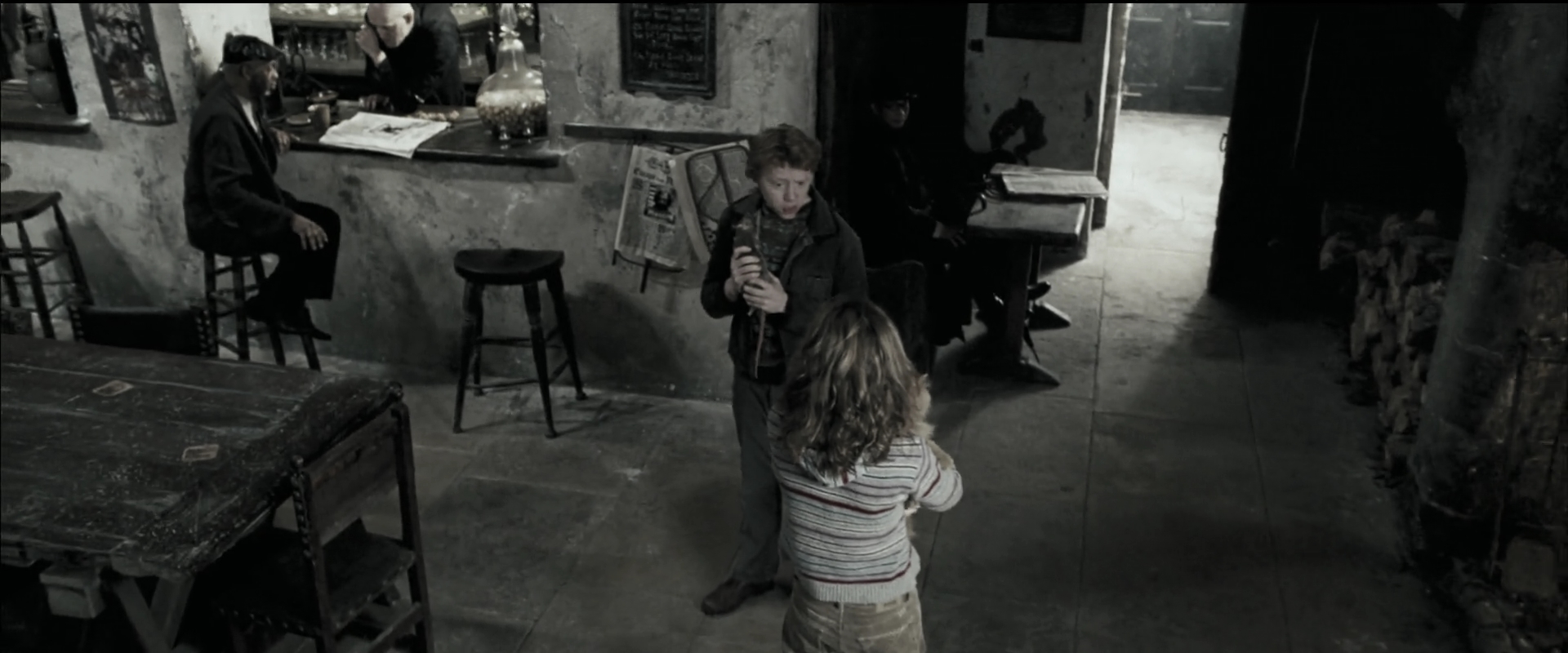 EmmaWatsonFan_dot_nl-HarryPotterAndThePrisonerOfAzkaban0072.jpg EmmaWatsonFan_dot_nl-HarryPotterAndThePrisonerOfAzkaban0072.jpg