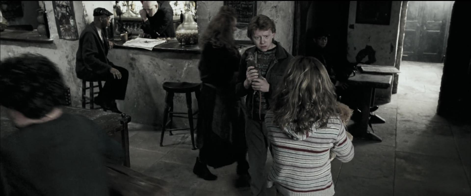 EmmaWatsonFan_dot_nl-HarryPotterAndThePrisonerOfAzkaban0075.jpg