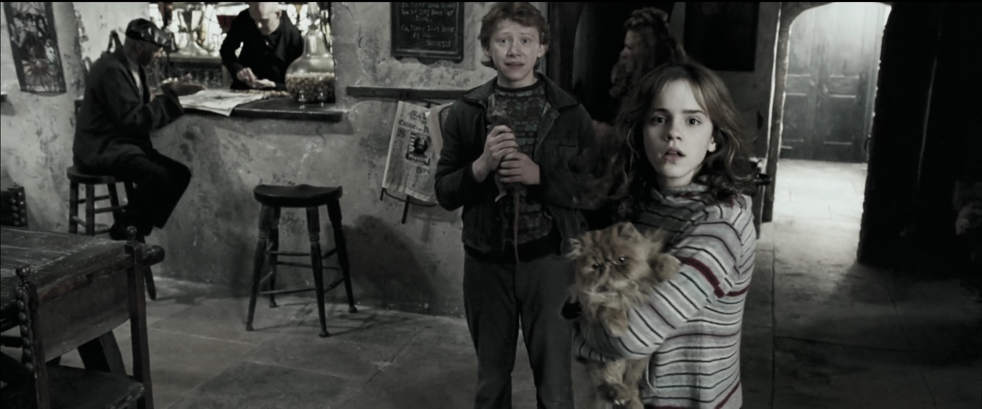 EmmaWatsonFan_dot_nl-HarryPotterAndThePrisonerOfAzkaban0081.jpg