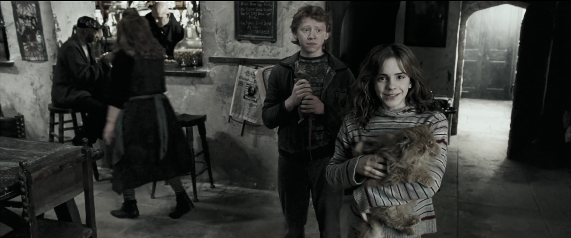 EmmaWatsonFan_dot_nl-HarryPotterAndThePrisonerOfAzkaban0083.jpg