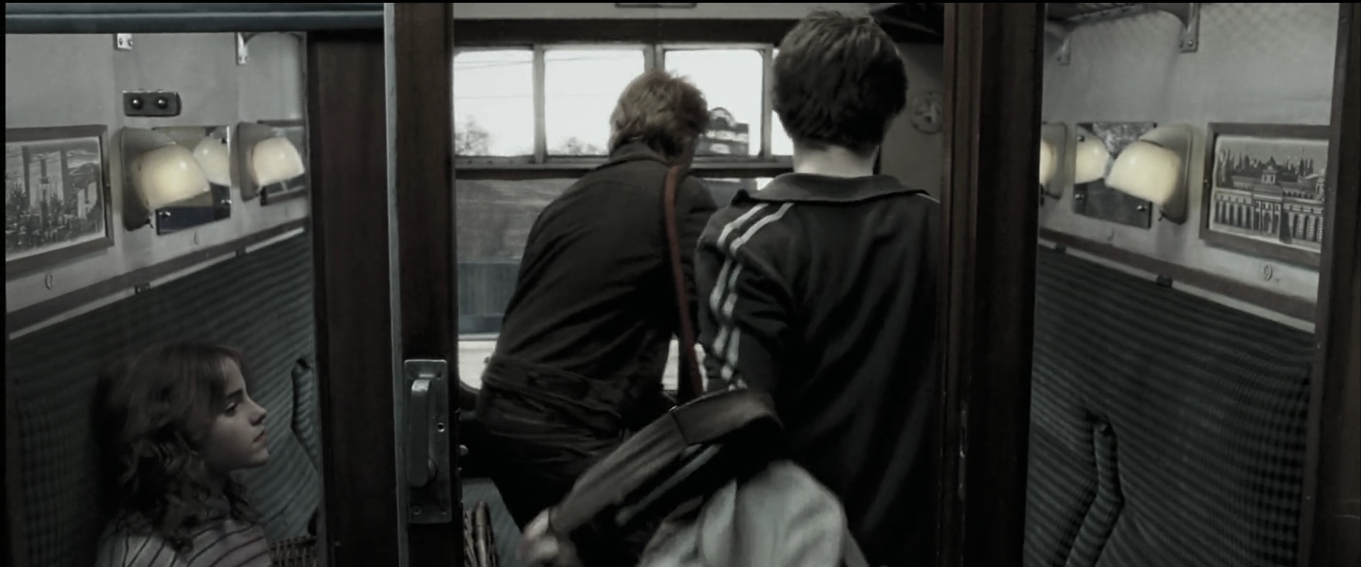 EmmaWatsonFan_dot_nl-HarryPotterAndThePrisonerOfAzkaban0231.jpg EmmaWatsonFan_dot_nl-HarryPotterAndThePrisonerOfAzkaban0231.jpg