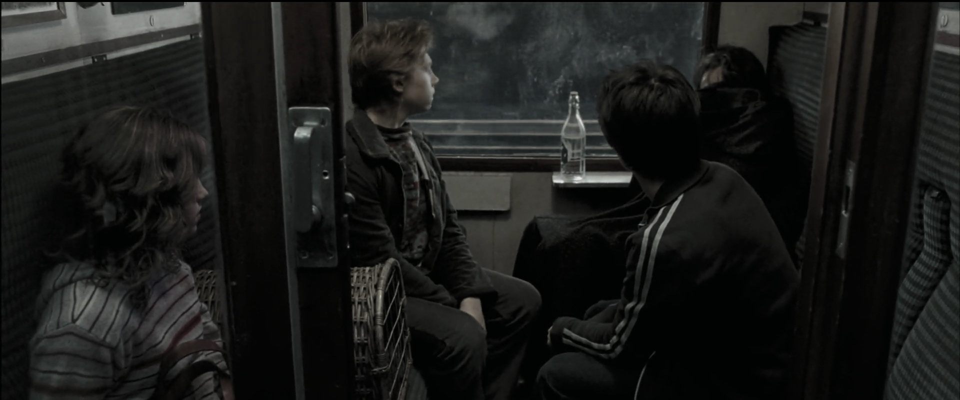 EmmaWatsonFan_dot_nl-HarryPotterAndThePrisonerOfAzkaban0244.jpg EmmaWatsonFan_dot_nl-HarryPotterAndThePrisonerOfAzkaban0244.jpg