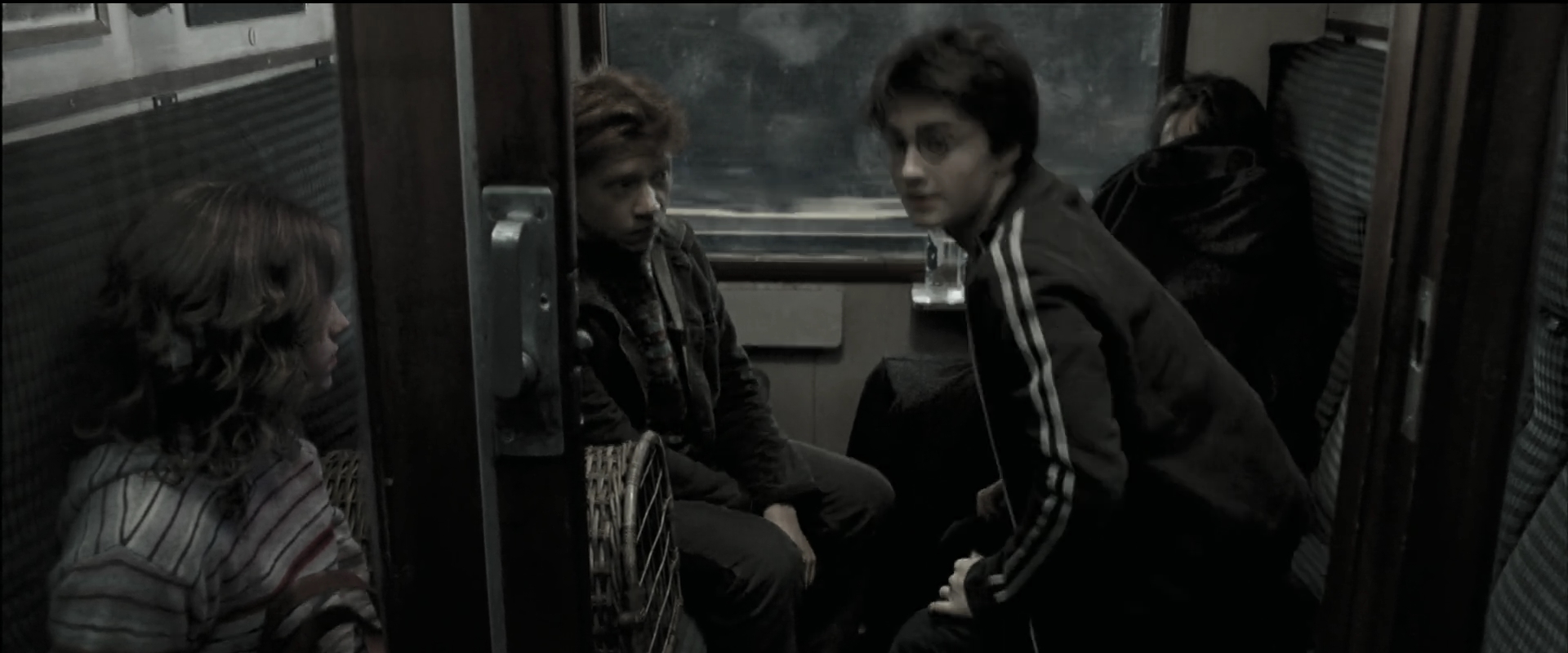 EmmaWatsonFan_dot_nl-HarryPotterAndThePrisonerOfAzkaban0245.jpg EmmaWatsonFan_dot_nl-HarryPotterAndThePrisonerOfAzkaban0245.jpg