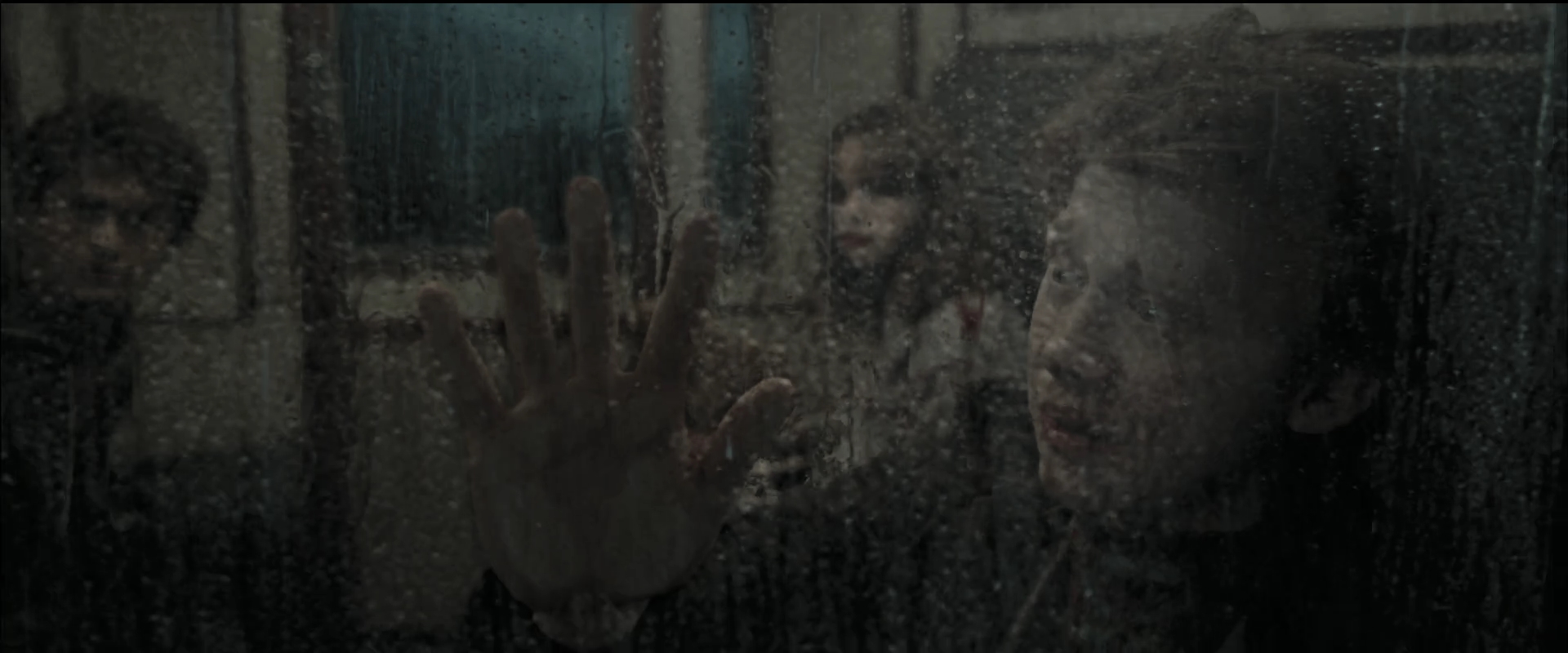 EmmaWatsonFan_dot_nl-HarryPotterAndThePrisonerOfAzkaban0299.jpg EmmaWatsonFan_dot_nl-HarryPotterAndThePrisonerOfAzkaban0299.jpg