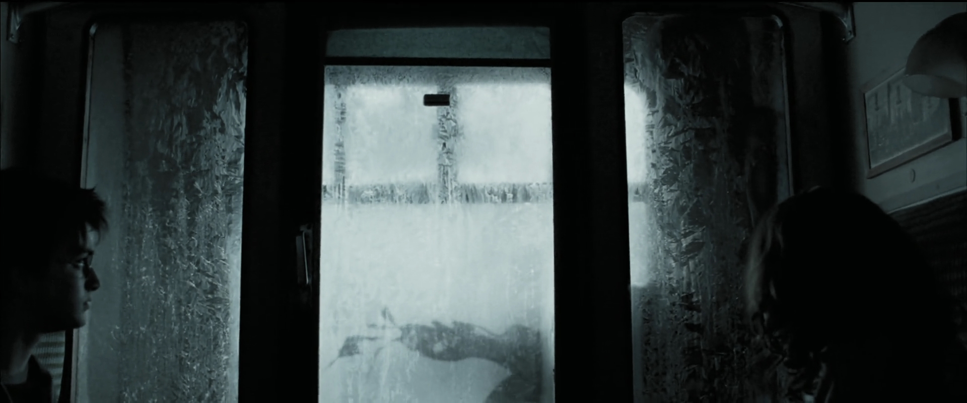 EmmaWatsonFan_dot_nl-HarryPotterAndThePrisonerOfAzkaban0349.jpg EmmaWatsonFan_dot_nl-HarryPotterAndThePrisonerOfAzkaban0349.jpg