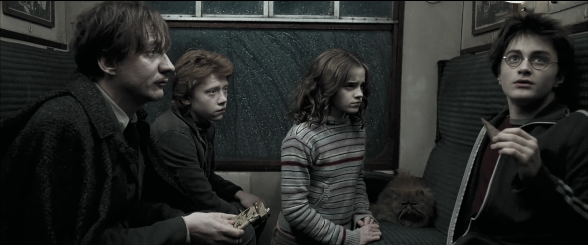 EmmaWatsonFan_dot_nl-HarryPotterAndThePrisonerOfAzkaban0434.jpg