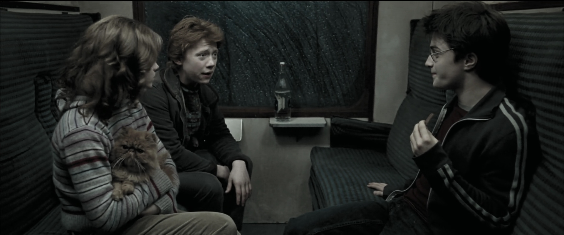 EmmaWatsonFan_dot_nl-HarryPotterAndThePrisonerOfAzkaban0465.jpg EmmaWatsonFan_dot_nl-HarryPotterAndThePrisonerOfAzkaban0465.jpg